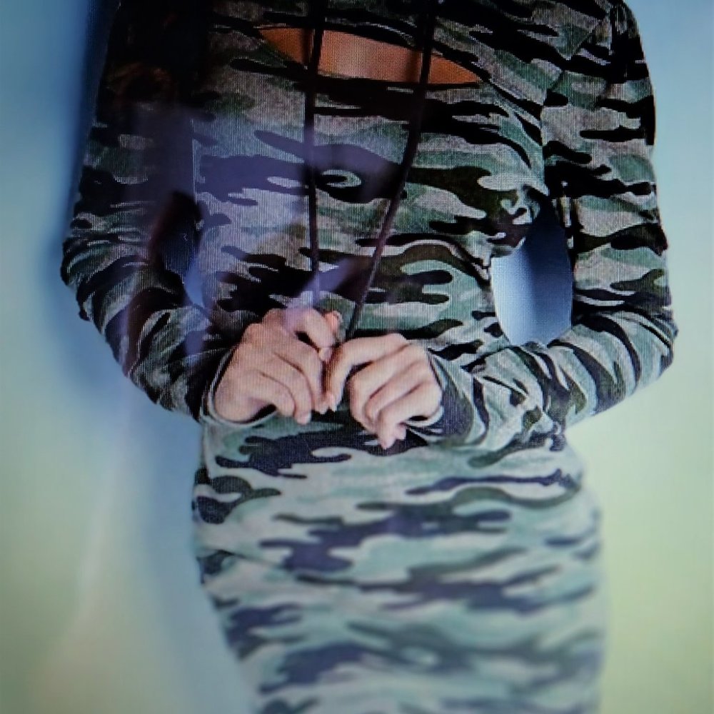 VENUS Size M NWOT Camo hooded dress